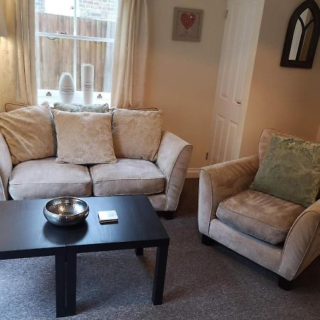 Coastal Escape Deal - 2 Bedroom House -Short Lets & Serviced Accommodation المظهر الخارجي الصورة