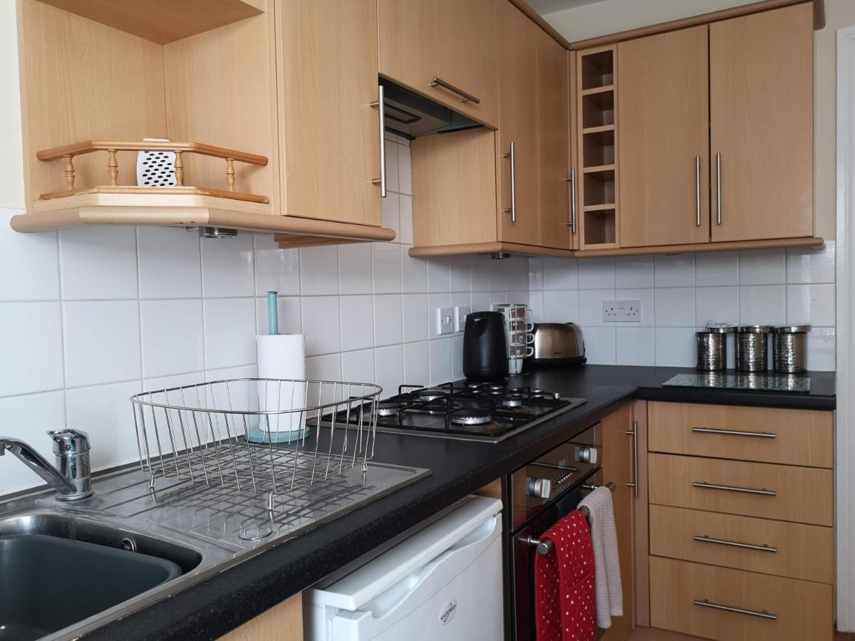 Coastal Escape Deal - 2 Bedroom House -Short Lets & Serviced Accommodation المظهر الخارجي الصورة