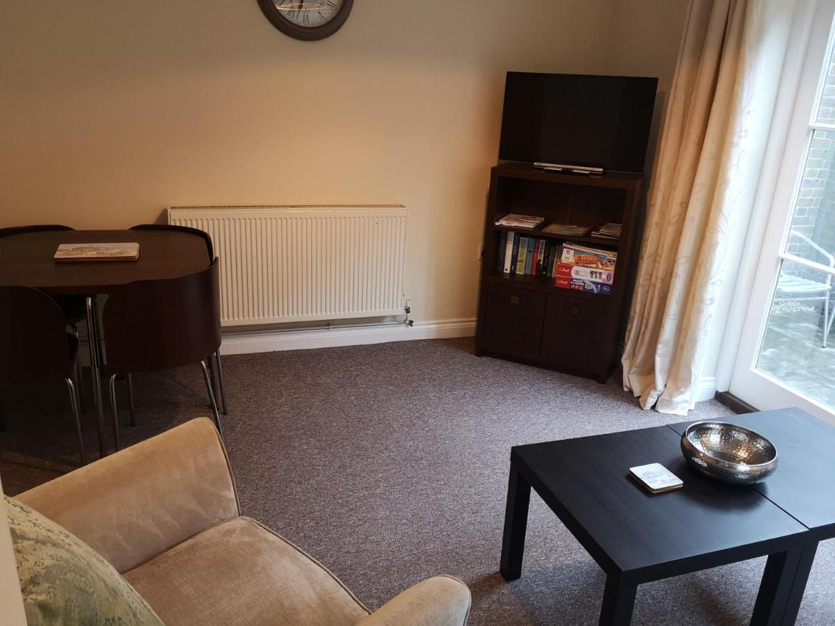 Coastal Escape Deal - 2 Bedroom House -Short Lets & Serviced Accommodation المظهر الخارجي الصورة