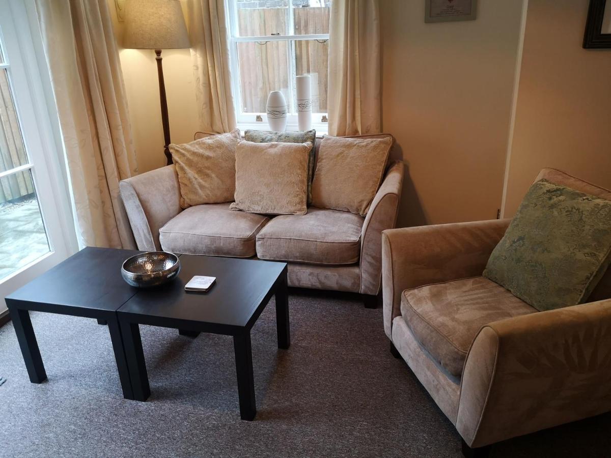 Coastal Escape Deal - 2 Bedroom House -Short Lets & Serviced Accommodation المظهر الخارجي الصورة